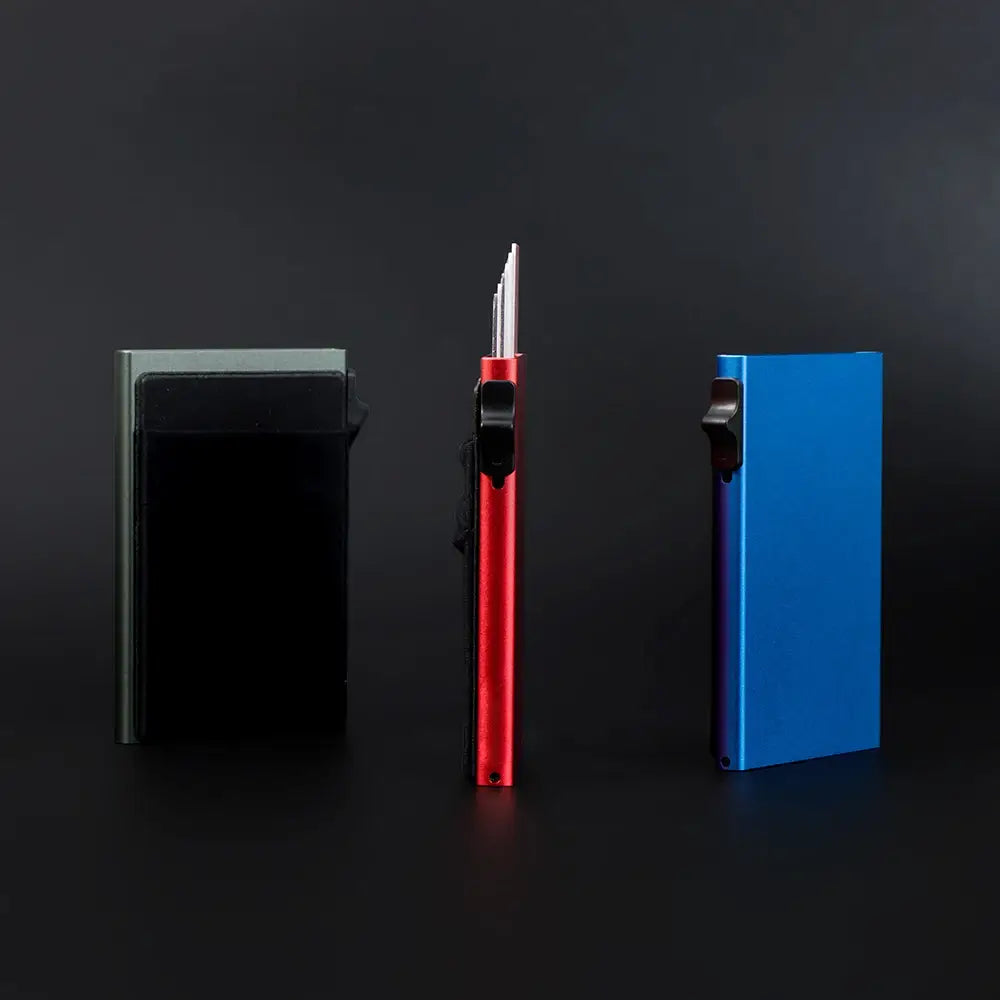 VAULATGE CARDHOLDER CORE