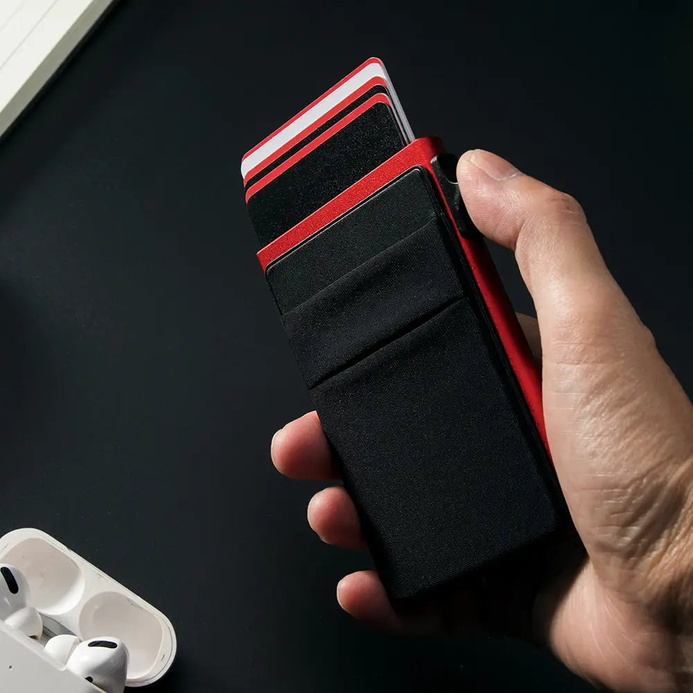 VAULATGE CARDHOLDER CORE